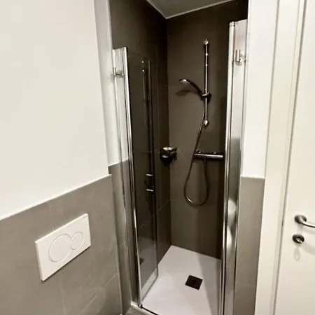 Apartman With Pool In *